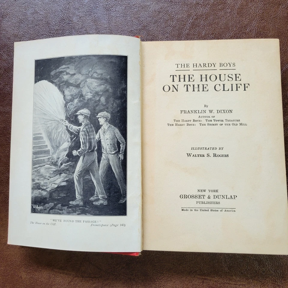 Hardy Boys The House on the Cliff Red HC 1927 Copyright G&D Vintage 1930s Edit - Image 2 of 4