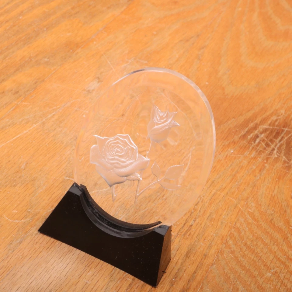 Expositor acrílico flor rosa con soporte negro Foto 4 de 4