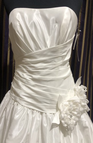 Wedding Gown/Dress NWT Davids Bridal Sleeveless Corset Back Ball 8 Layer Skirt - Picture 2 of 20
