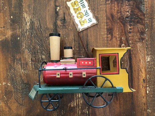 VINTAGE DEPT 56 'TOYS IN THE ATTIC' TIN HAND PAINTED SANTA IN TRAIN-flaw - Picture 3 of 7