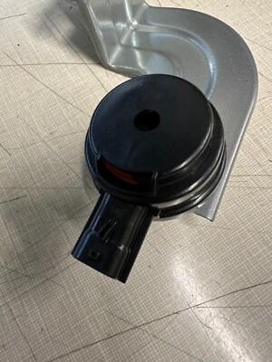 256407FW0A | Genuine OEM