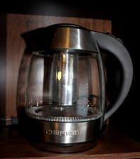 CHEFMAN BLACK ELECTRIC KETTLE 1.8 LITERS PREOWNED EXCELLENT CONDITION
