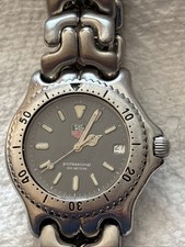 TAG Heuer Professional 200 Meters Stainless Men’s Wristwatch 