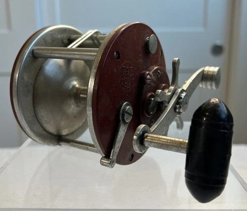 Vintage Penn 309 Level Wind Salt Water Big Game Fishing Reel w Mounting Bracket
