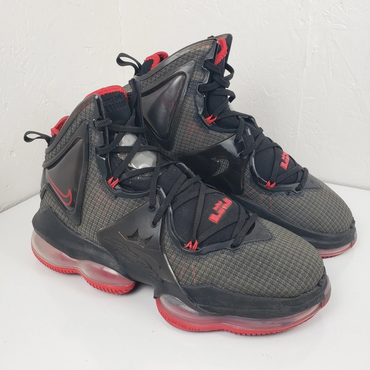Preços baixos em Nike LeBron 19 EP Low Bred | eBay