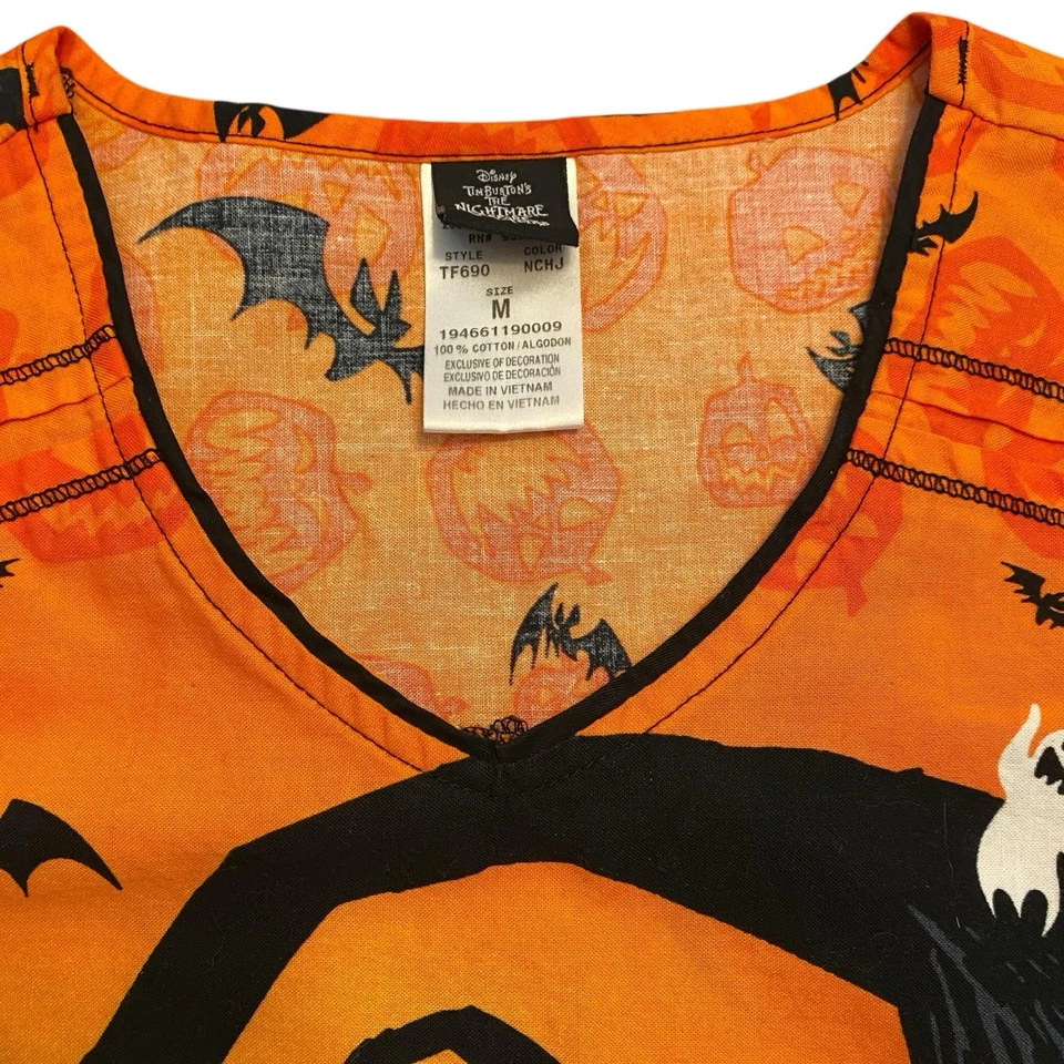 Disney Scrub Top Womens Medium Nightmare Before Christmas Nursing Veterinarian - Image 3 of 4