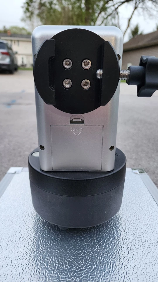 Montaje para telescopio iOptron MiniTower Mini Torre con estuche rígido y accesorios Foto 3 de 4