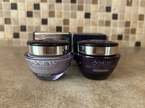 SET AVON Anew Platinum Tagescreme + Nachtcreme mit LSF 25 50ml - 1,70 flüssige Unzen - Bild 6 von 9