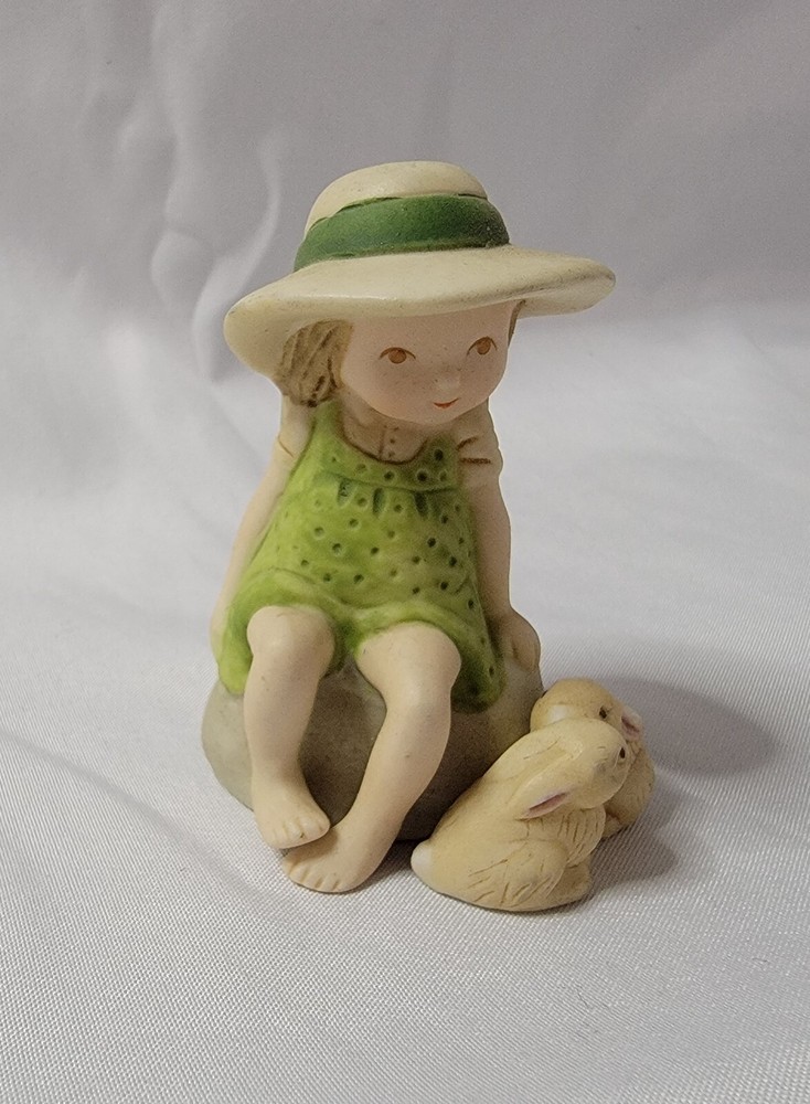 Holly Hobbie Porcelain Figurine - Girl with Bunnies VTG from the 1970s