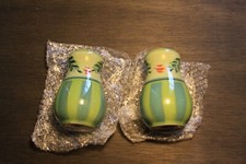 Southern Living at Home Handpainted Salt, Pepper Shaker Gail Pittman. Provence