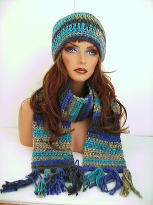 TURQUOISE MULTI HAND CROCHET HAT AND SCARF SET HAND MADE  display picture 1