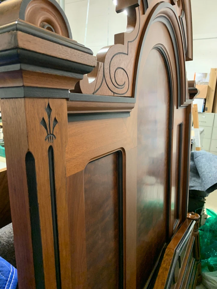 Antigua cama Queen Foto 4 de 4