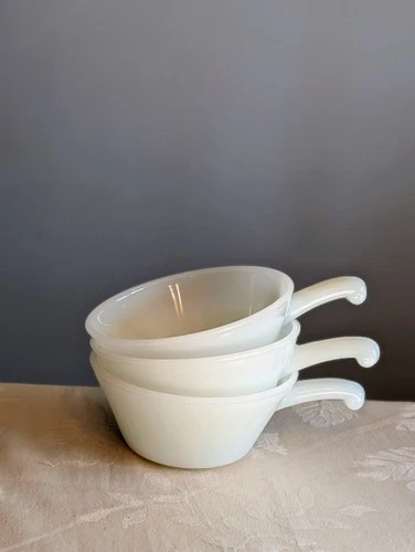 Set of 3 VTG Anchor Hocking Fire King Milk Glass Soup Chili Bowls Handle