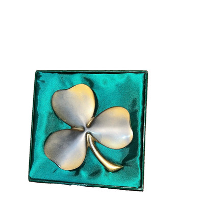 Vintage Lucky Three Leaf Clover Gold Tone Ireland St Patrick Original Box