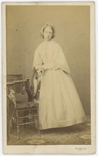 CDV circa 1860. Marguerite de Parme, infante d'Espagne avec dédicace. Autographe