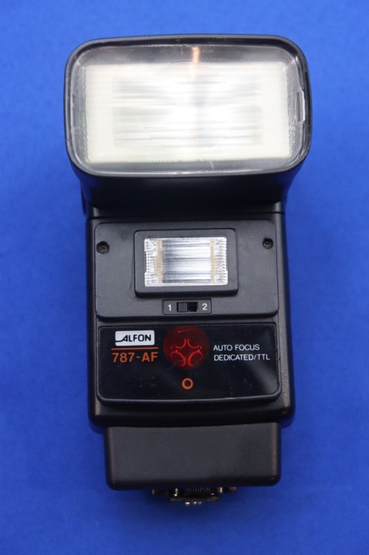 Alfon Model 787-AF Auto Focus Camera Flash Minolta Nikon Pentax Cameras Ded/ TTL