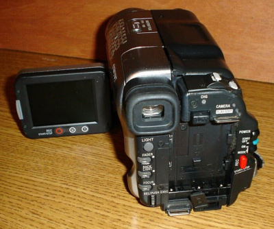 Sony DCR-TRV280 HandyCam Digital8 SteadyShot Video Camera Recorder