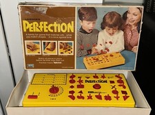 VINTAGE Lakesides PERFECTION Game 1973 - Working - Missing Some Pieces