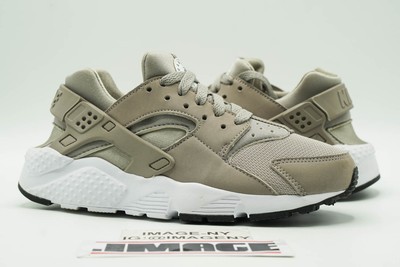 white huaraches size 4.5