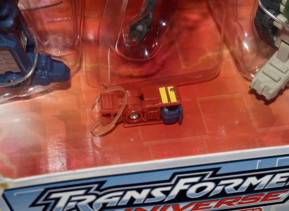 Transformers Universe Optimus Prime Megatron Battle Begins Robots Disguise CCA2 - Image 4 of 4