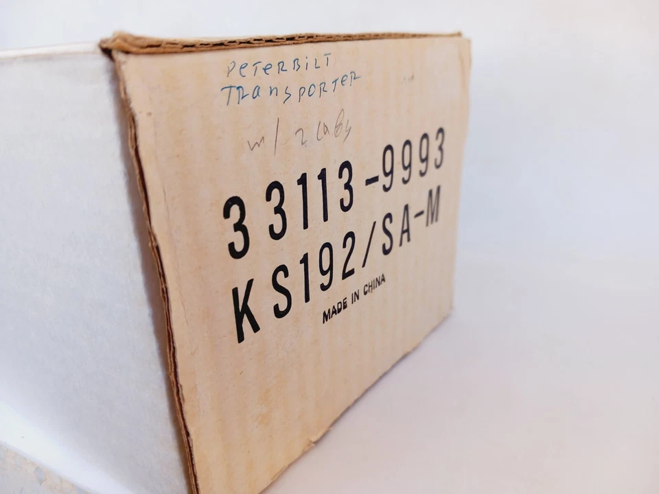 1/58 matchbox KS192/A Peterbilt 359 Pac Lease truck super kings mold - Image 2 of 4