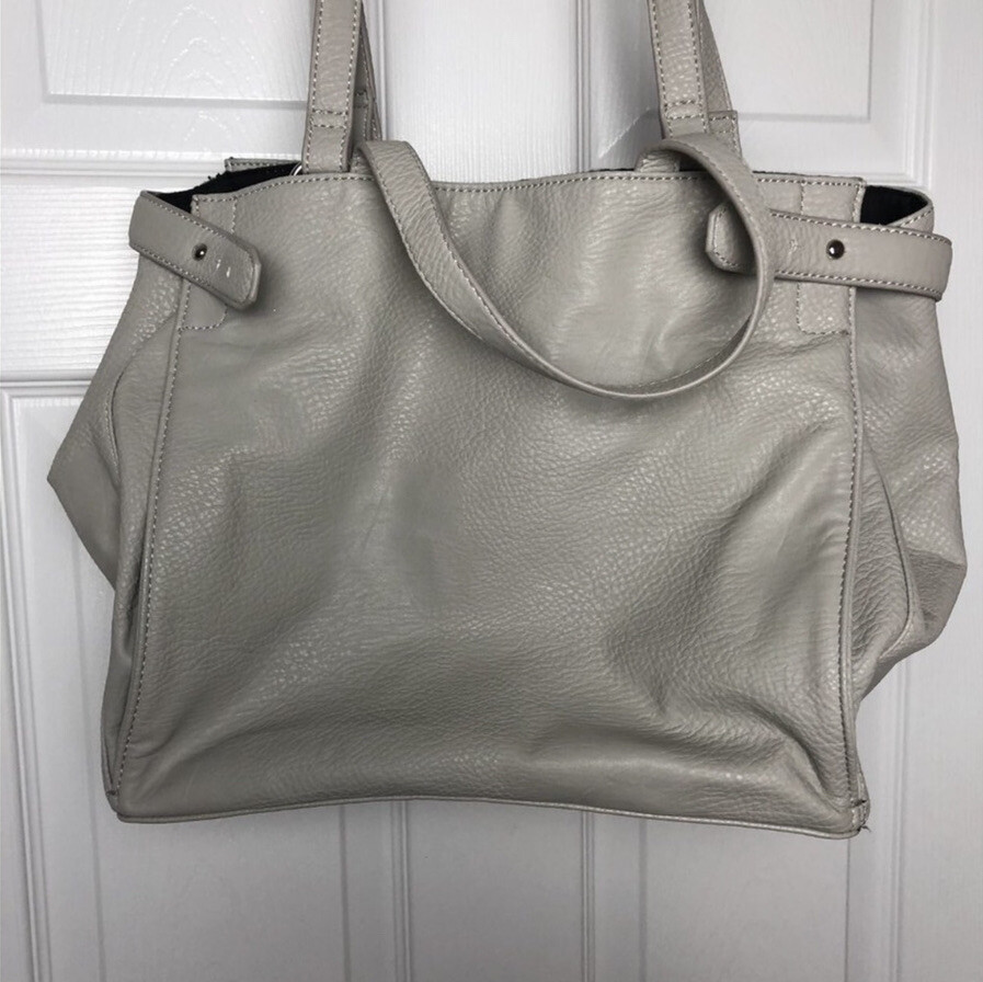 BCBGeneration White Gray Medium Shoulder Handbag … - image 6