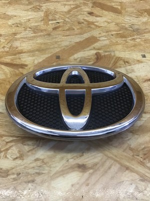 355926 Emblem TOYOTA Corolla Verso (R1) 753010F010