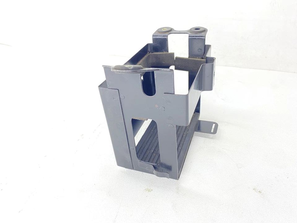 Suzuki GS850G 1981 trasero trasero trasero bandeja de batería 41540-45110 Foto 4 de 4