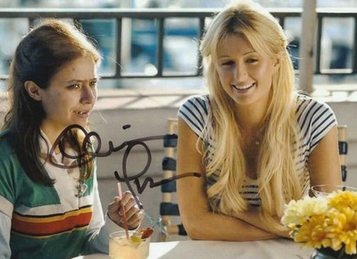 Christine Lakin handsigniertes 7x5 Zoll The Hottie and the Nottie Foto