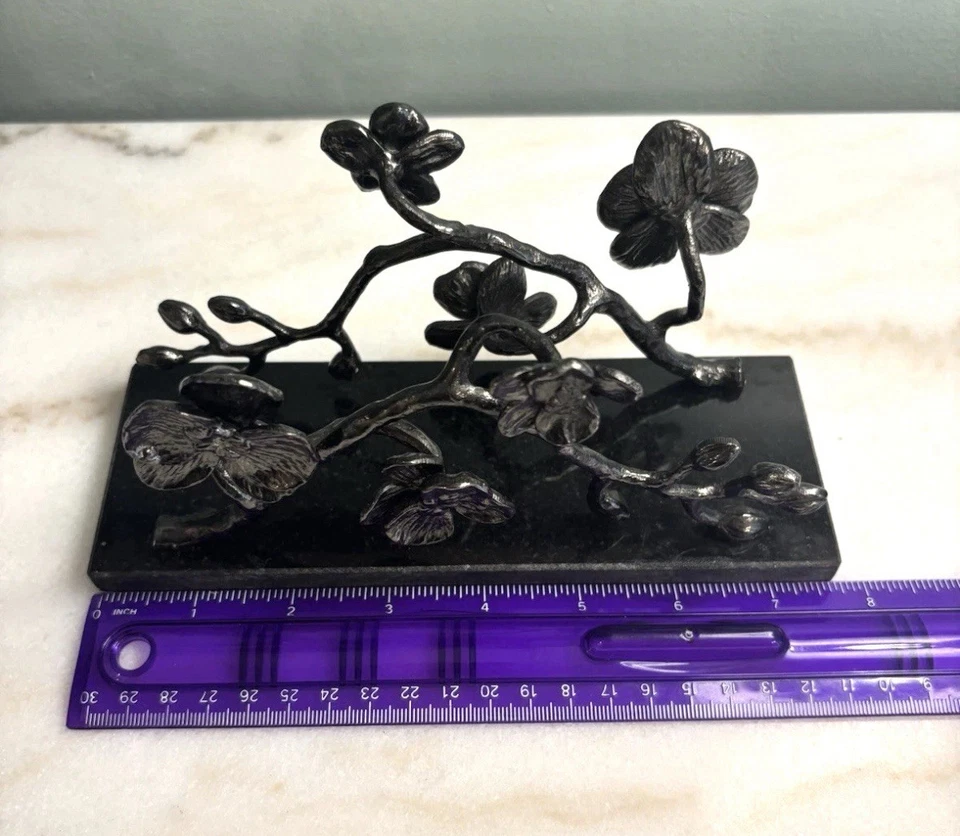 Servilletero vertical orquídea negra Michael Aram Foto 4 de 4