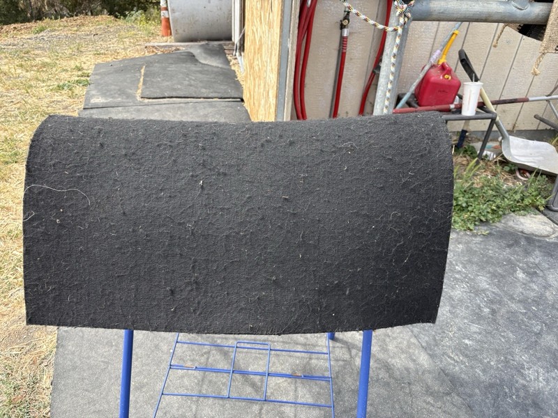 Western Saddle Pad Black Contoured Design Felt Pad