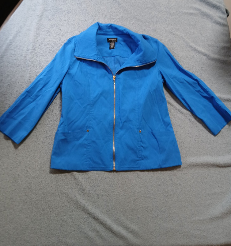 Attyre New York Women's Blue Full-zip Jacket Size Medium Casual Long Sleeve