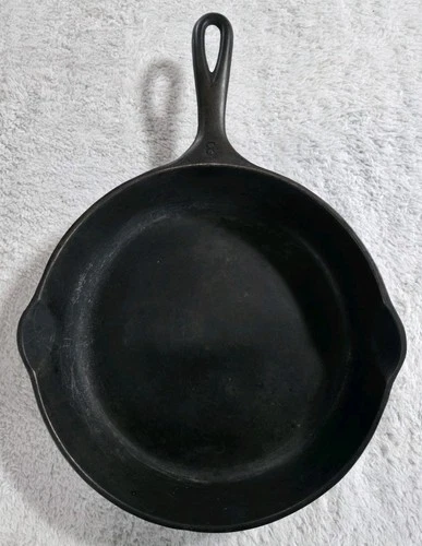 Vintage Wagner Ware Sidney -O- #8 Cast Iron Skillet 1058 C