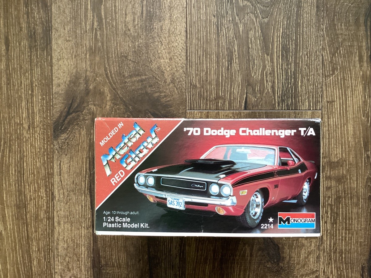 1970 Dodge Challenger T/a Plastic Model Kit Monogram 1/24 Scale