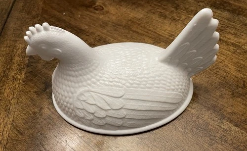 Indiana Glass Vintage White Milk Glass Chicken Hen On Nest Top Only, 6"