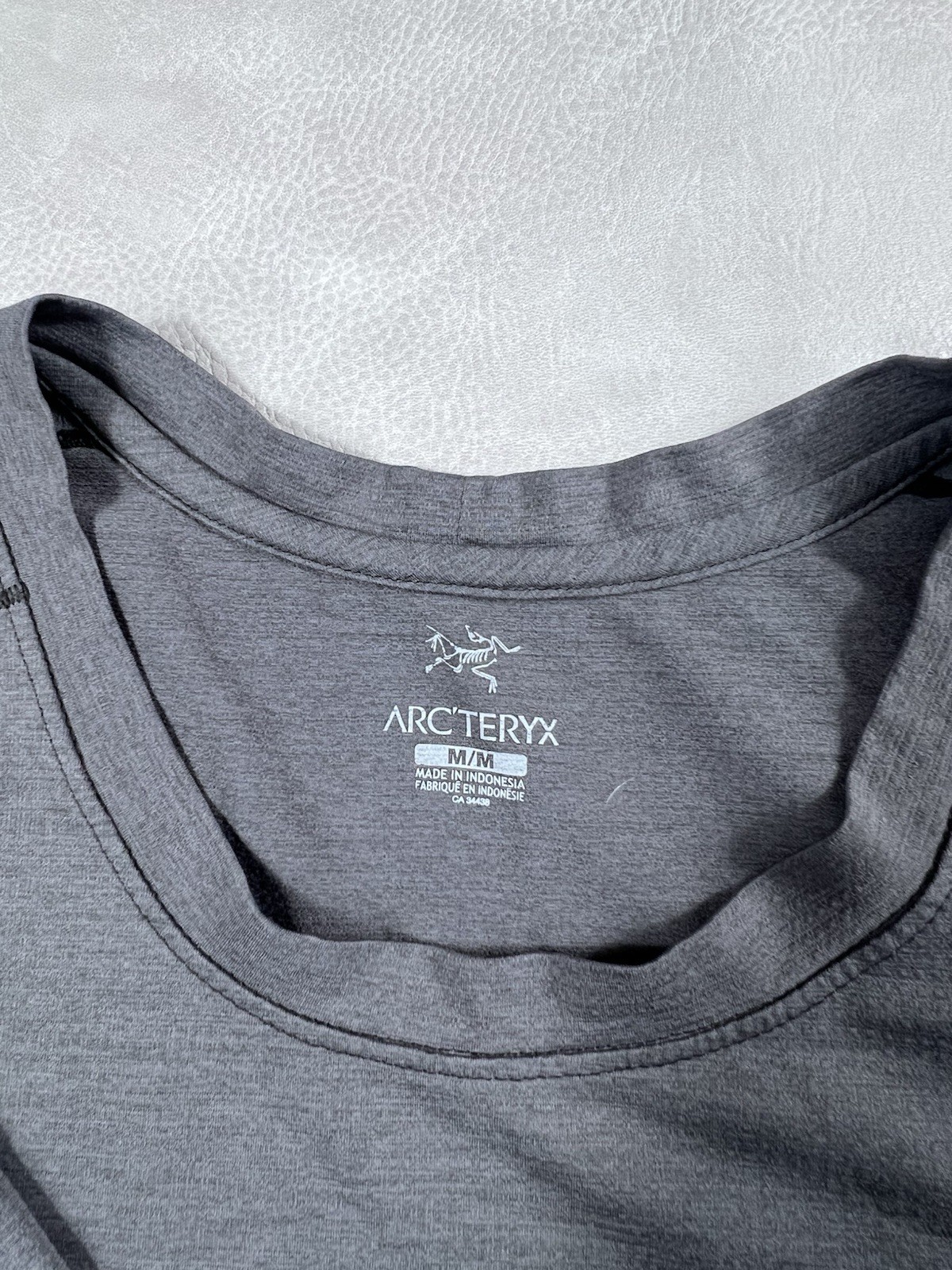 Camicia girocollo Arc'Teryx Cormac taglia media grigia atletica manica corta