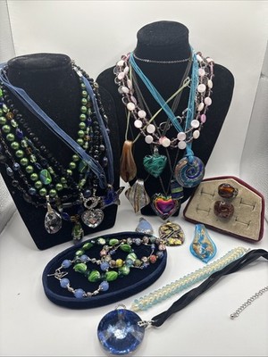 JOB LOT MODERN AND VINTAGE GLASS BEAD COSTUME JEWELLERY