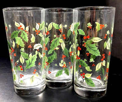 Holiday Holly 3 Christmas Glasses Coolers Libbey 6 1/4''