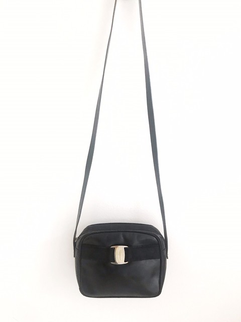 salvatore ferragamo black crossbody bag