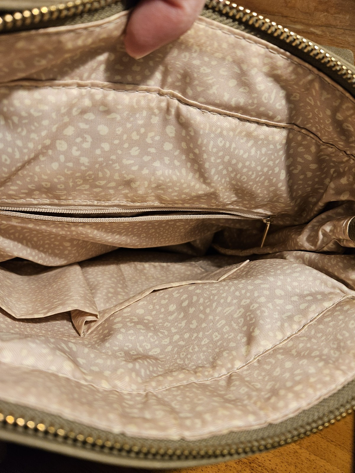 Violet Ray Retangular Shoulder/Handle Handbag/Tot… - image 5