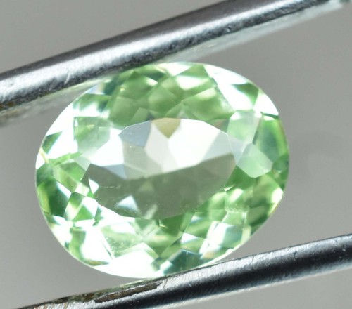 4.50 CT Natürlich Grün Peridot Ovale Form VVS Pak Edelstein Agl Zertifiziert - Bild 5 von 6
