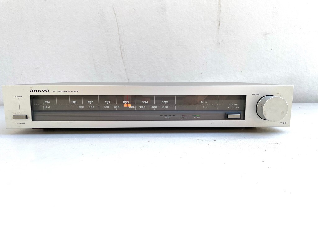 Vintage ONKYO T-05 Stereo AM/FM Tuner - High Quality - Made in