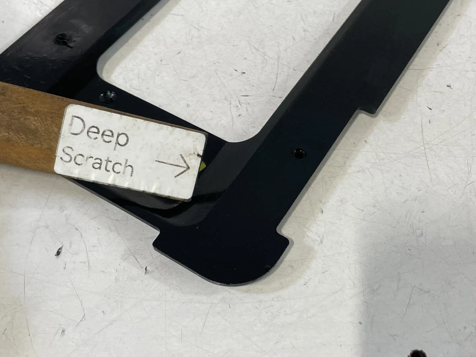 2019-2024 BMW 330i 330e ДЕРЖАТЕЛЬ НОМЕРНОГО ЗНАКА КРЫШКИ ЗАДНЕГО БАГАЖНИКА КРОНШТЕЙН #98394 - Изображение 3 из 4