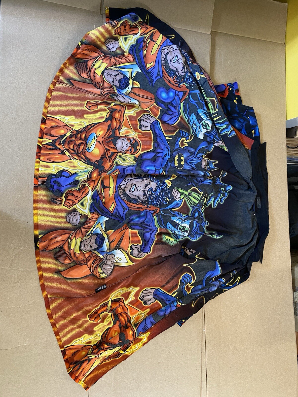 DC Comics Style Polyester Medium Buttoned Down Co… - image 4