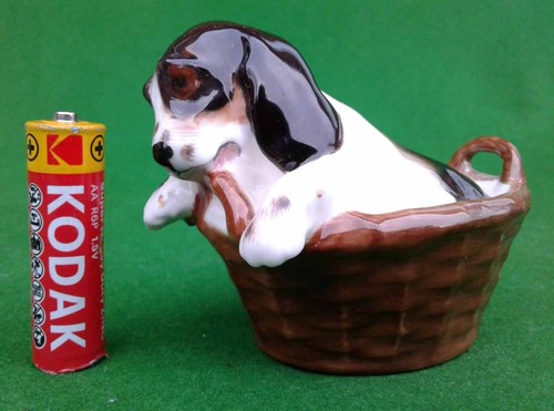 ROYAL DOULTON - COCKER SPANIEL PUPPY IN BASKET - HN2586. - Picture 2 of 8