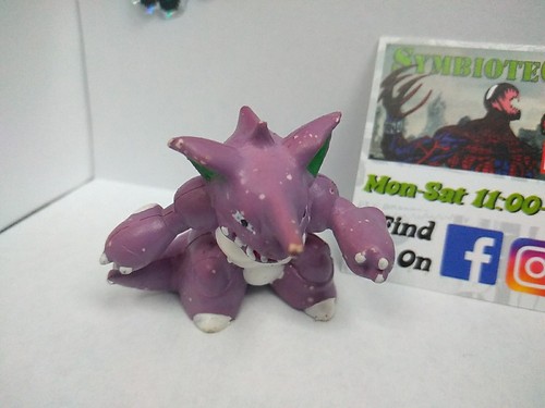 Nidoking TOMY Pokemon Figure CGTSJ 1999 Nintendo 2" - Vintage Authentic - Picture 2 of 6