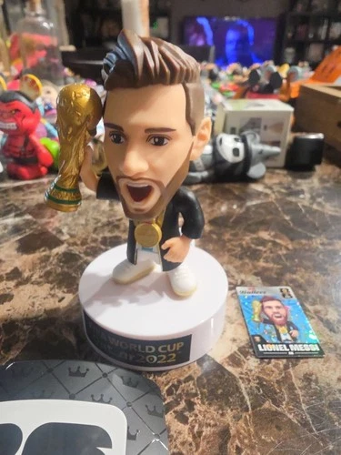 Zuru FIFA World Cup Ballers - Series 1  - Lionel Messi Ultra Rare 1/90 Argentina - product listing photo