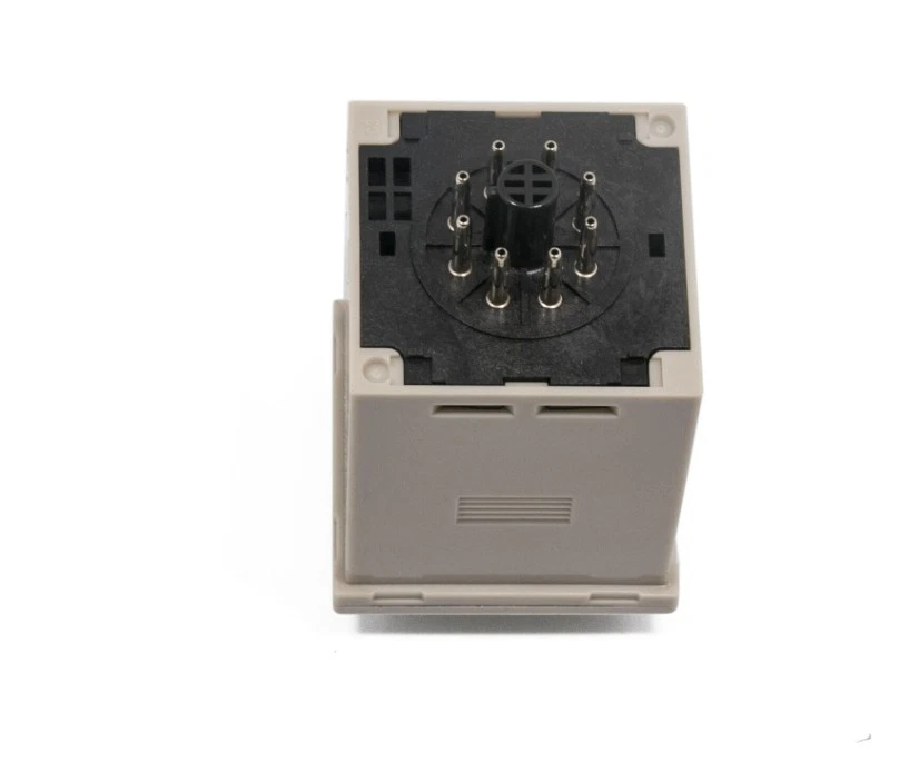 NEW IN BOX OMRON Timer H3CR-A8 H3CRA8 100-240VAC / 100-125VDC  US Free TAX - Image 4 of 4