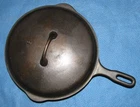 Vintage Unmarked (Wagner Ware??) Cast Iron Chicken Pan #8 (1034) w/ Lid #1035B⭐