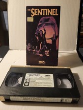 THE SENTINEL('77) VHS  MCA  CHRIS SARANDON, CRISTINA RAINES AND TONS OF OLDSTERS